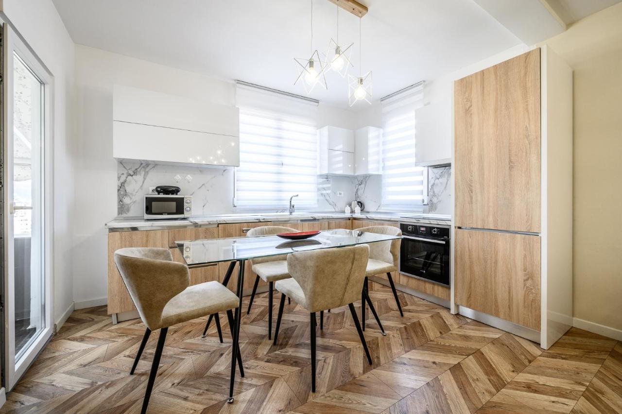 Miku Apartments-Luxury City View At Wilson Square 地拉那 外观 照片