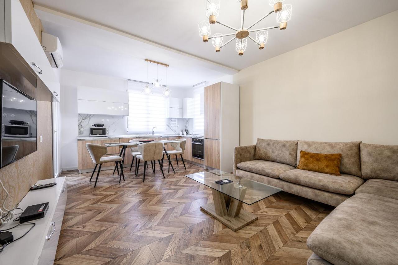 Miku Apartments-Luxury City View At Wilson Square 地拉那 外观 照片