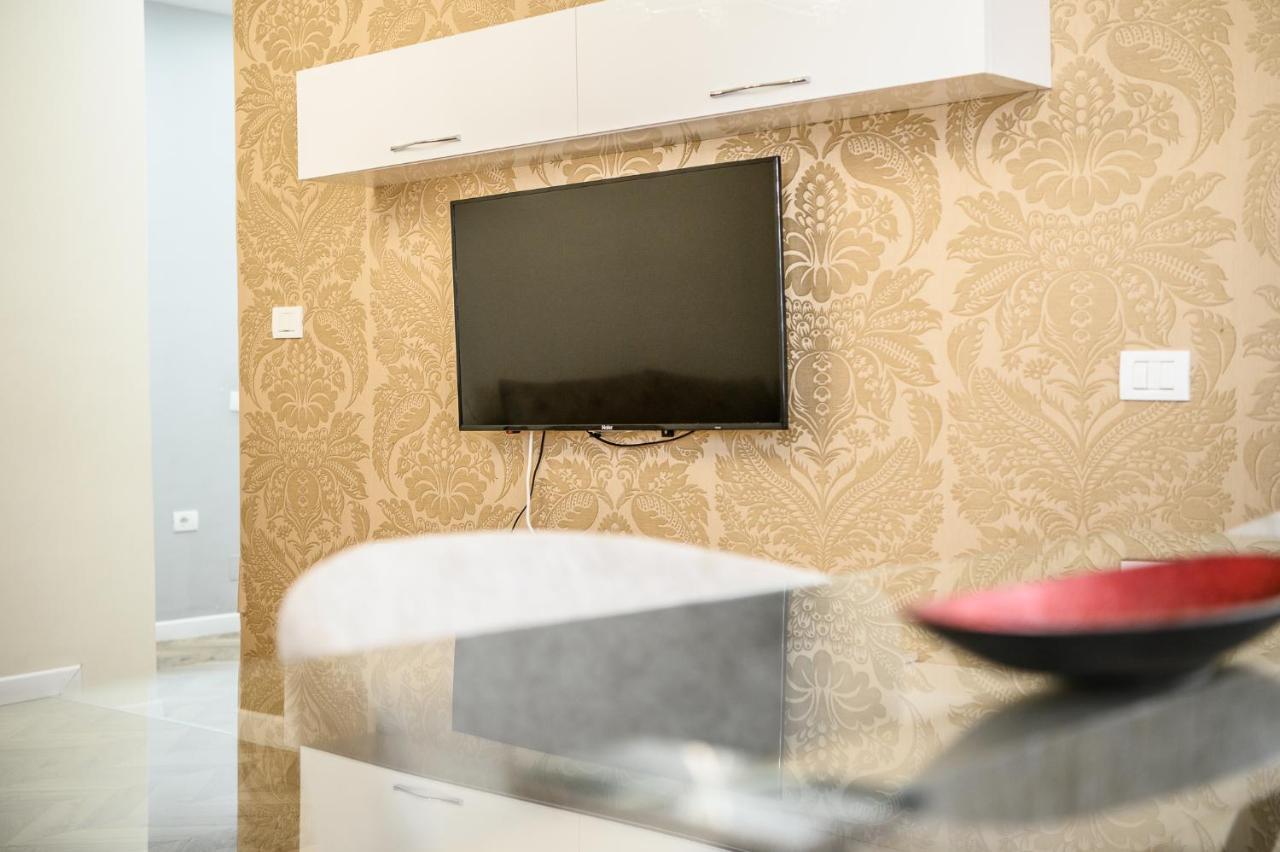 Miku Apartments-Luxury City View At Wilson Square 地拉那 外观 照片