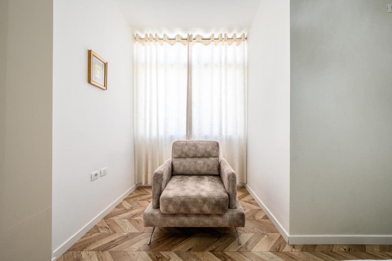 Miku Apartments-Luxury City View At Wilson Square 地拉那 外观 照片
